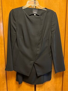 Akris Black Wool Asymmetrical Jacket Skirt Suit Size 14